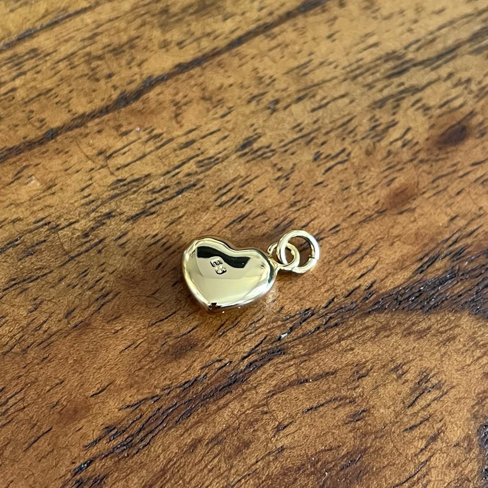 Elizabeth Stone Black Mother of Pearl Heart Charm - Picture 3 of 5